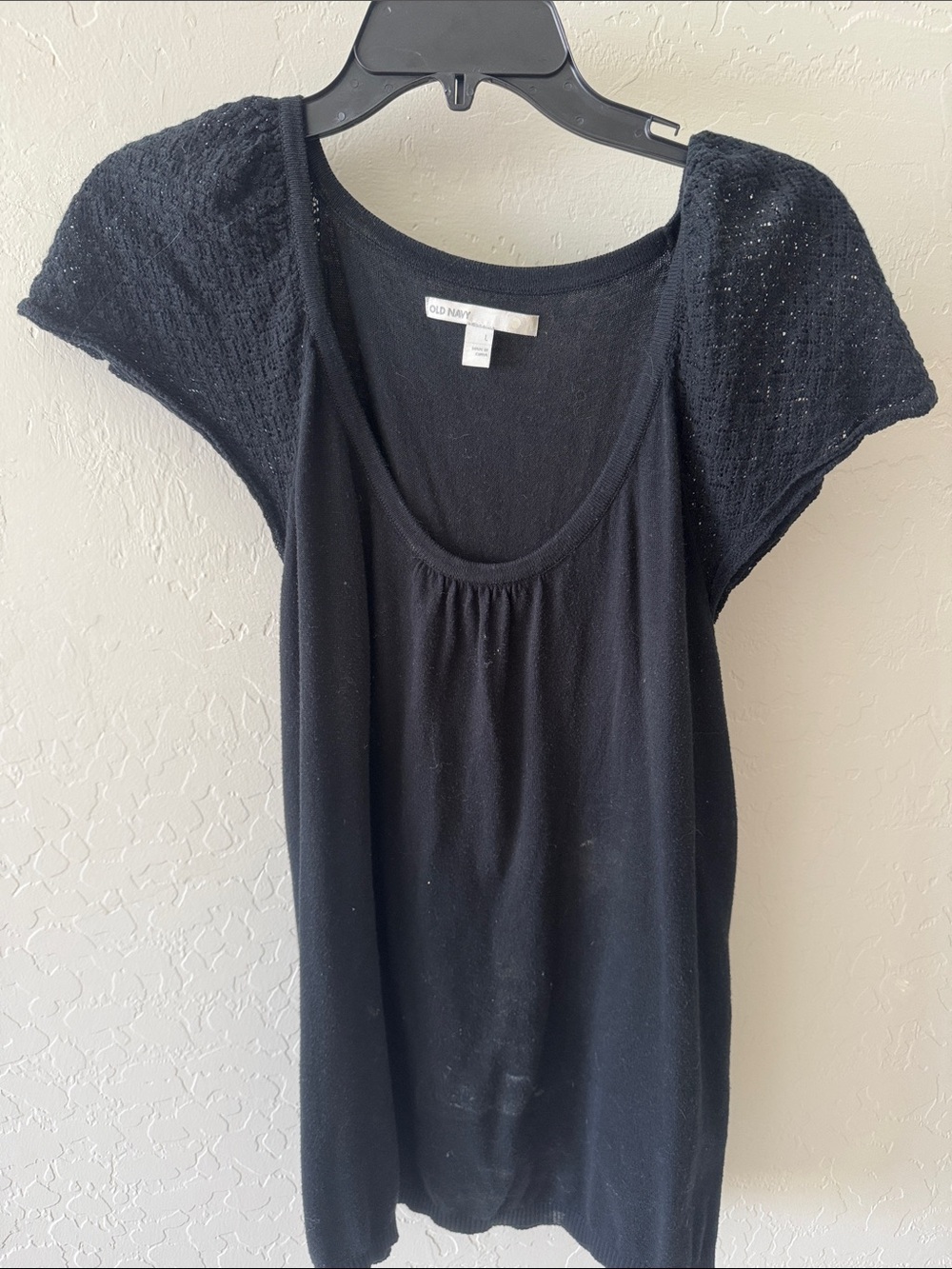 Old Navy Black Short Sleeve Scoop Neck Top with Textured Sleeves
